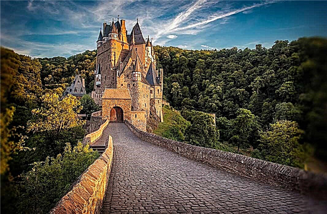 जर्मनी में शीर्ष 10 सबसे सुंदर मध्ययुगीन महल