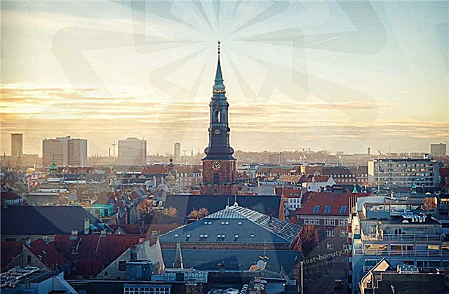المدن الاسكندنافية الجميلة بشكل مذهل في الصورة مع الوصف