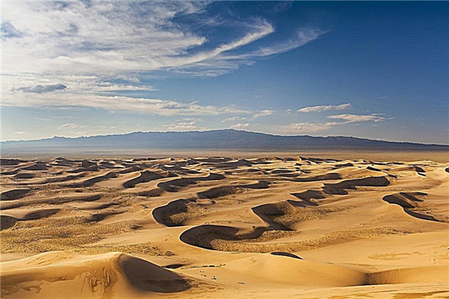 Top 10 lielāko tuksnešu pasaulē - mūsu planētas smilšu giganti