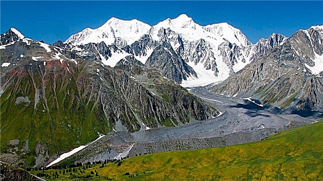 Top 10 highest mountains of Siberia
