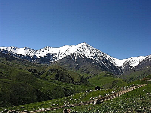 Top 10 highest mountains in Dagestan