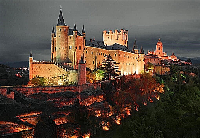 De 10 mest kända platserna i Spanien som är värda att notera