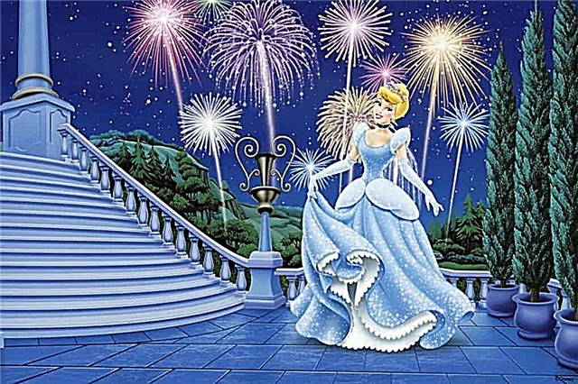 10 illusions of girls associated with the fairy tale "Cinderella"