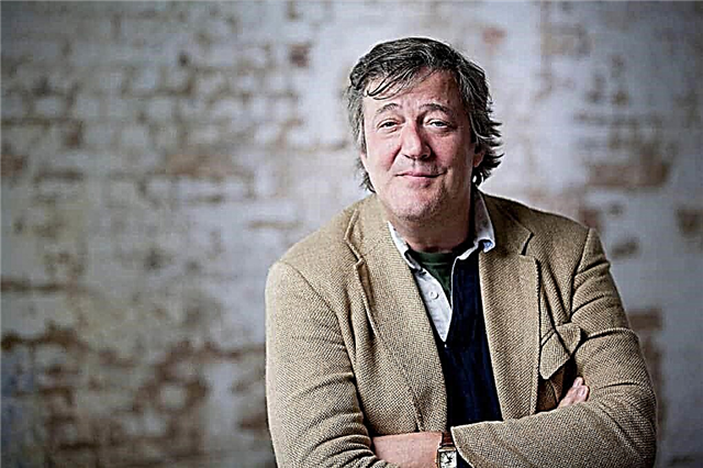 10 thoughts of Stephen Fry about love, depression and the meaning of life