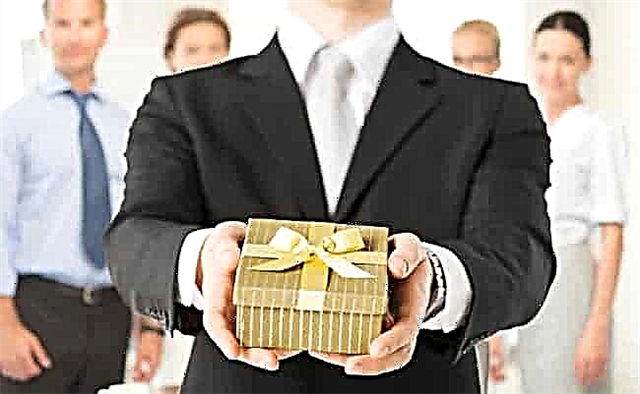 What to give for the New Year to the boss