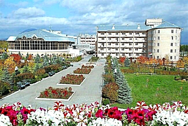 Sanatorium terbaik di Rusia dengan rawatan. Penilaian 2019
